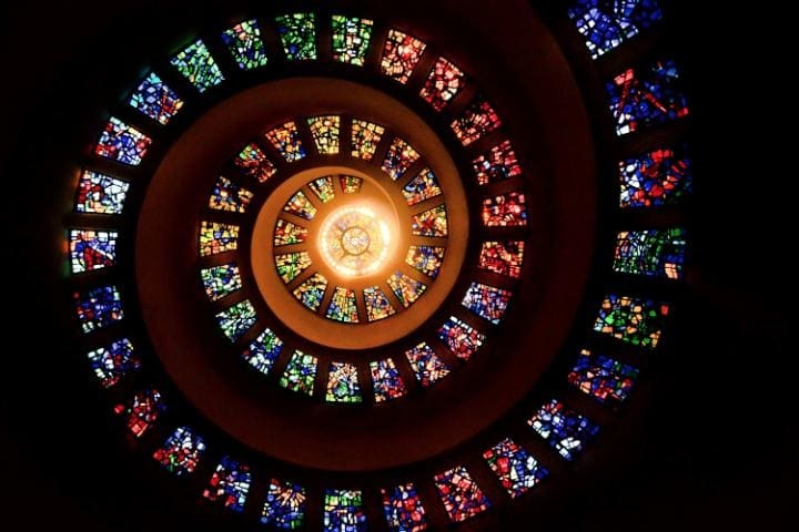 Nhung tac pham nghe thuat tren khung cua kinh hinh anh