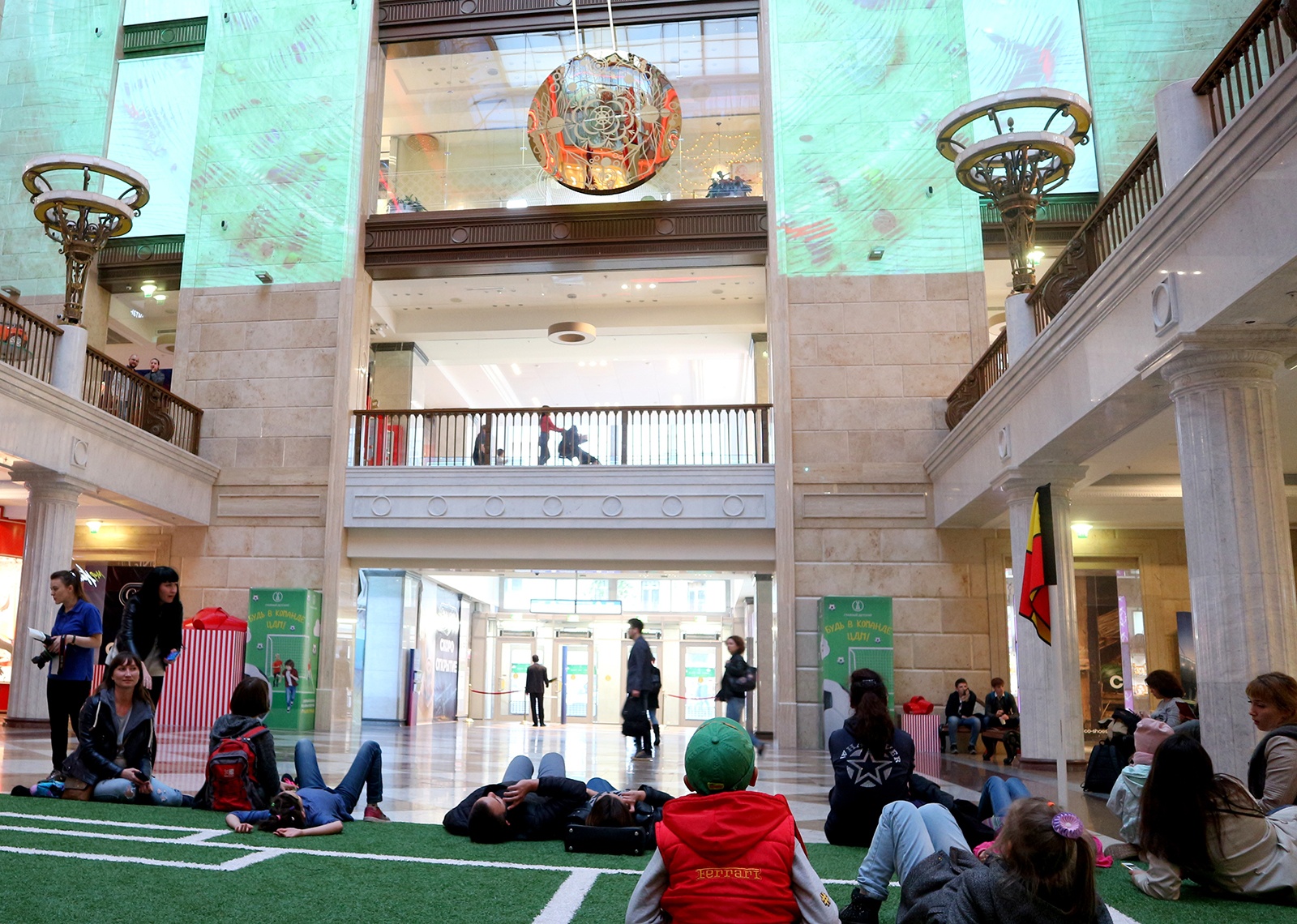 khong khi bong da anh 14