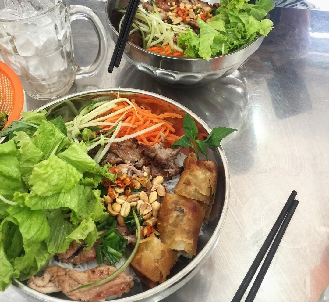 quan bun ngon gia re anh 8