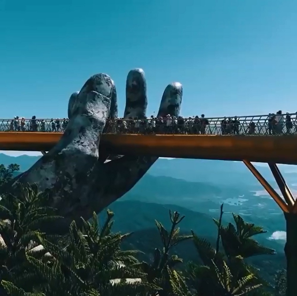 cau Vang tren bao the gioi anh 10