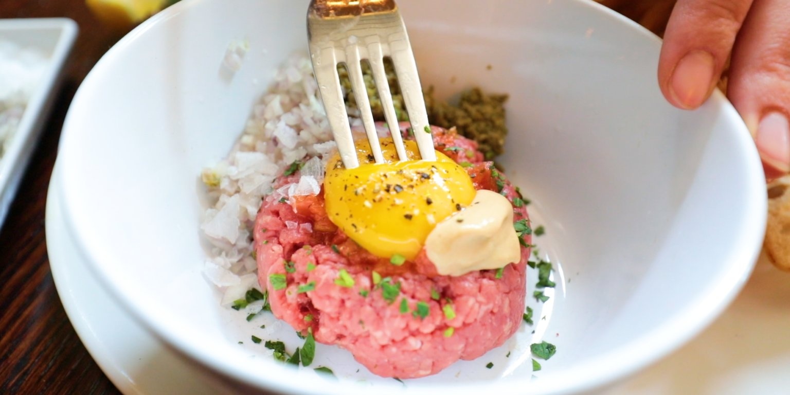 Bit tet Tartare - mot trong nhung cach ngon nhat de an thit bo song hinh anh