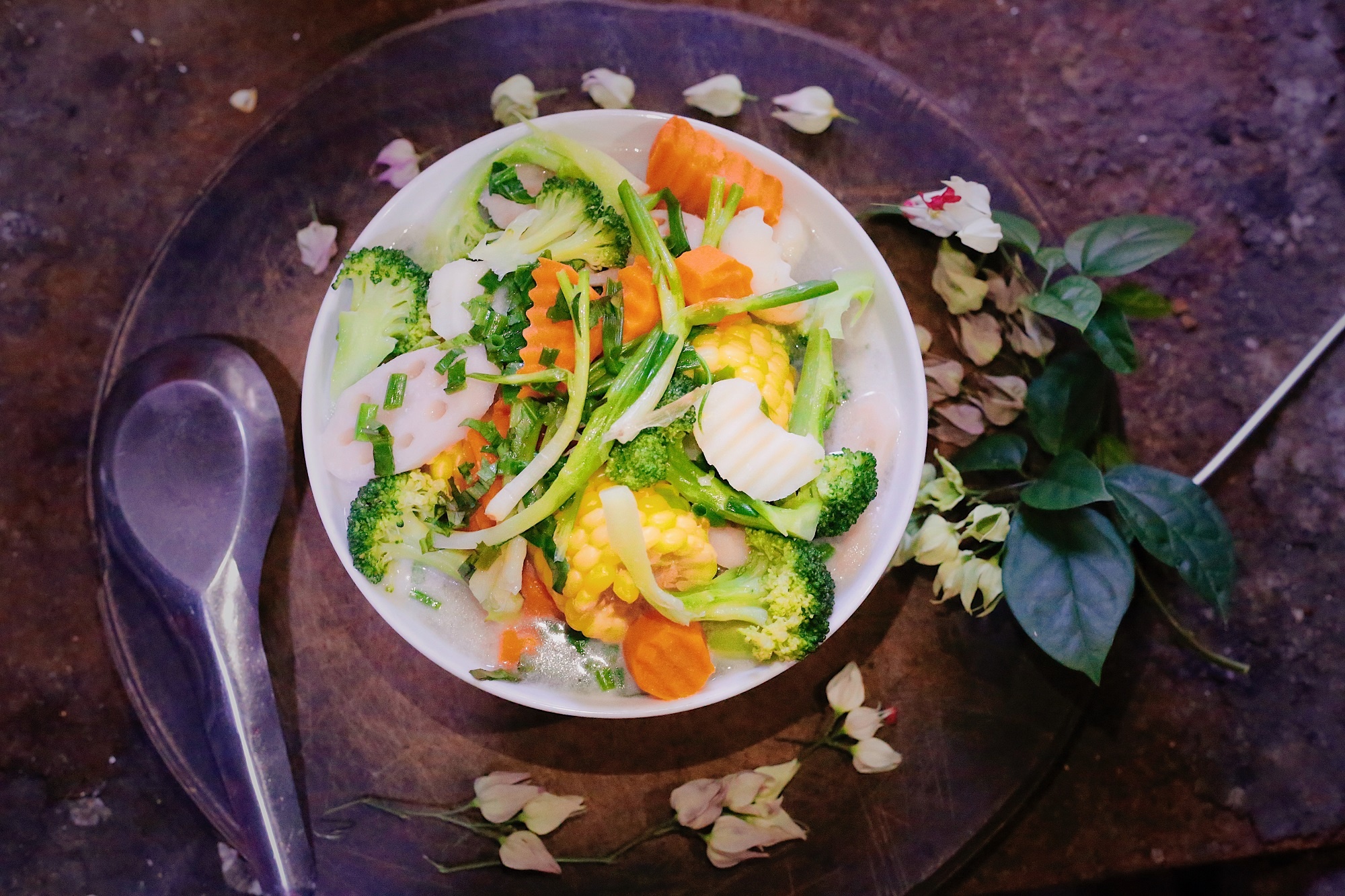 Canh chay sen dua anh 8