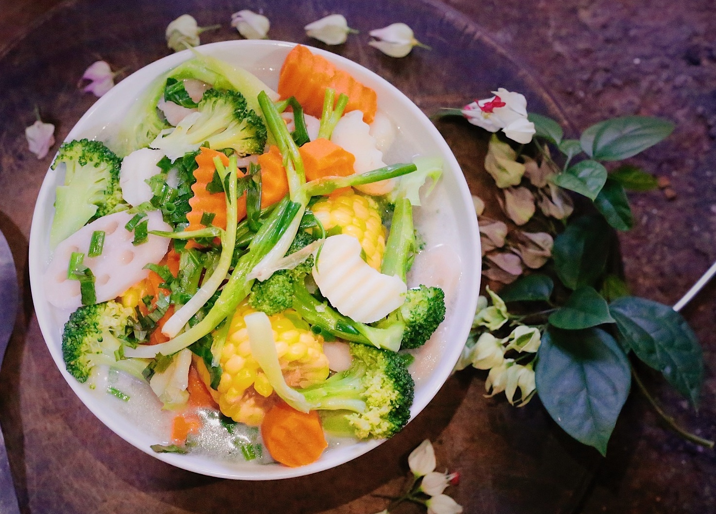 Toi nay an gi: Canh chay sen dua hinh anh