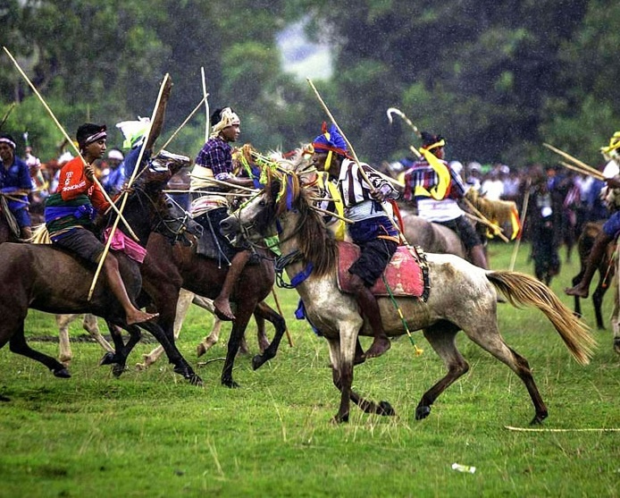 tap tuc ky di o Indonesia anh 21
