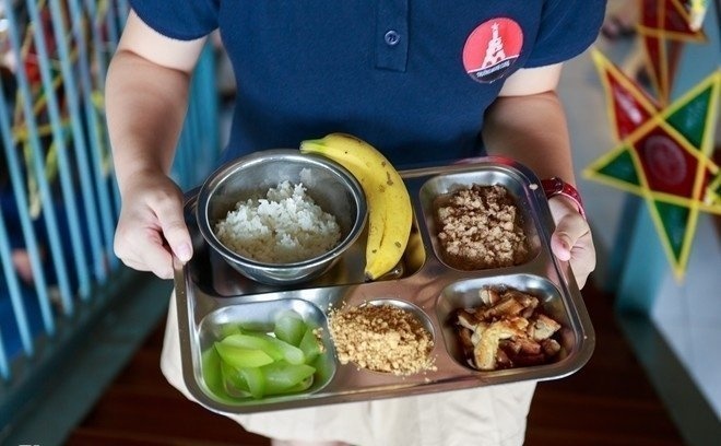 bua trua cua tre em tren the gioi anh 26