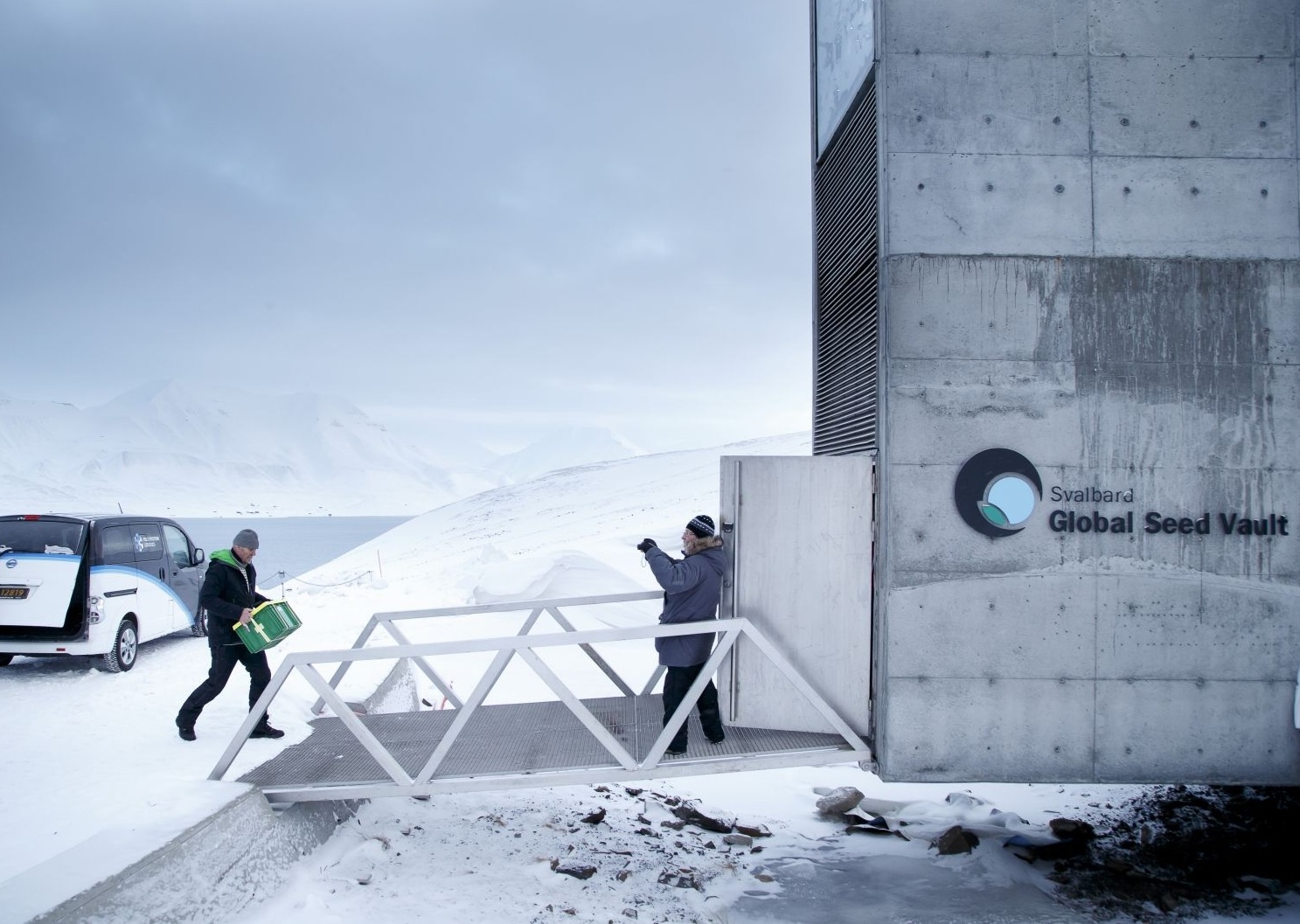 vung dat bi cam anh 2