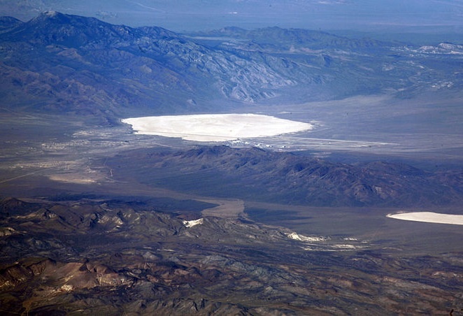 vung dat bi cam anh 18