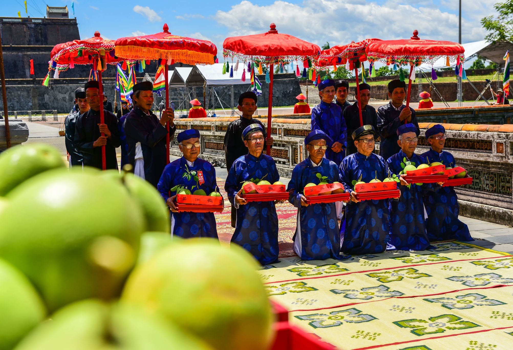 le Cung Tien Thanh Tra dang vua anh 14