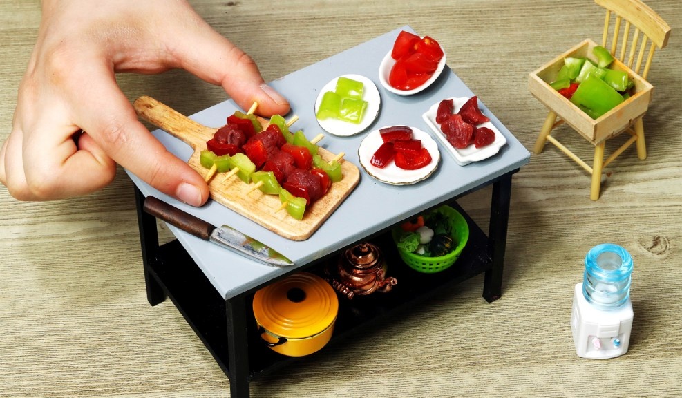 Quy trinh nau thuc an sieu nho hap dan nguoi xem hinh anh