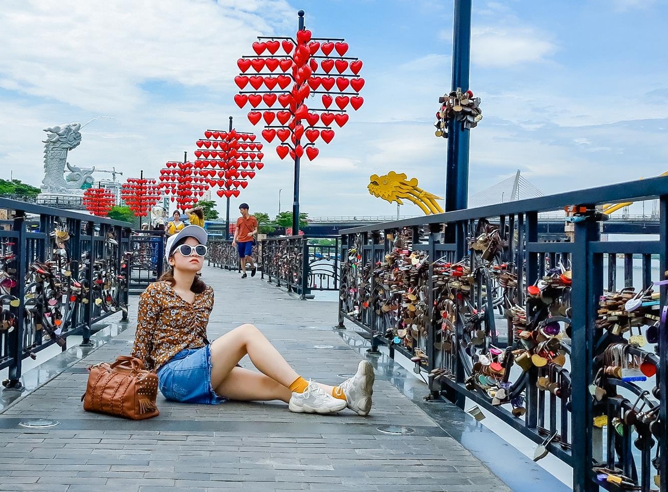 Du lich Da Nang, buoi toi nen an, choi o dau? hinh anh