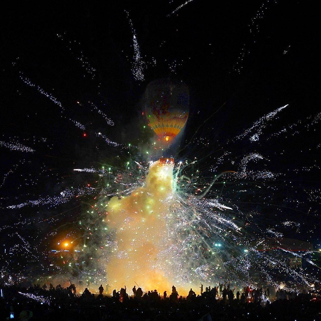 khinh khi cau o Malaysia anh 9