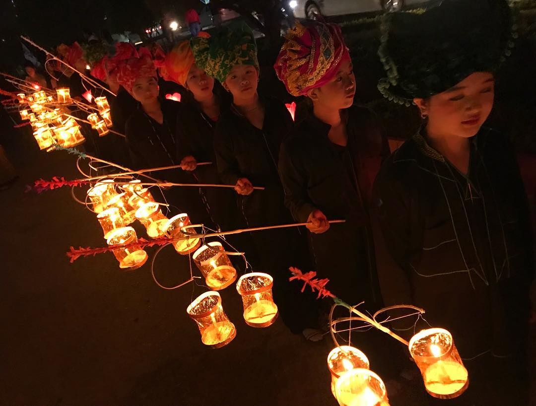 khinh khi cau o Malaysia anh 14