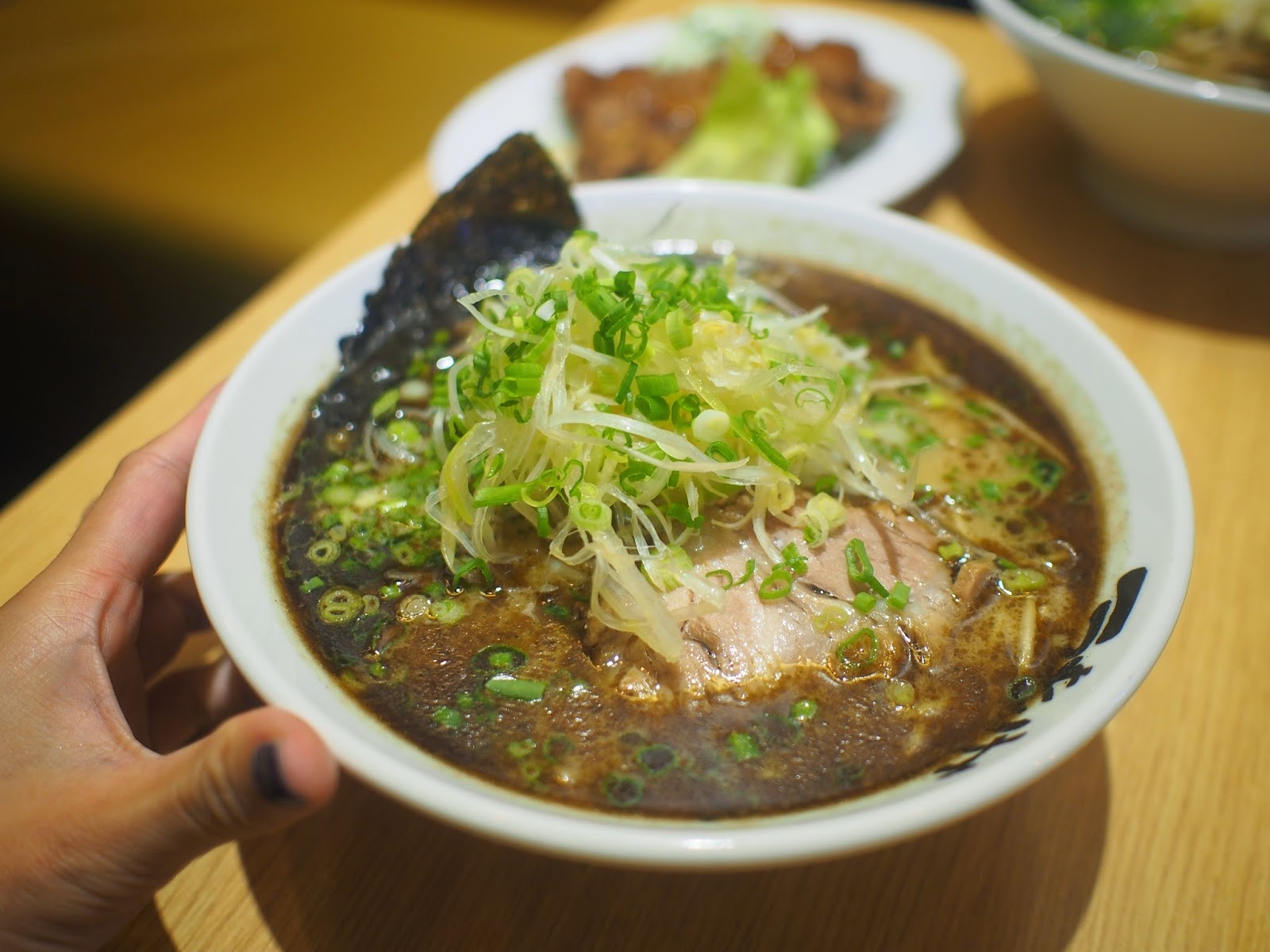 nha hang ramen anh 4