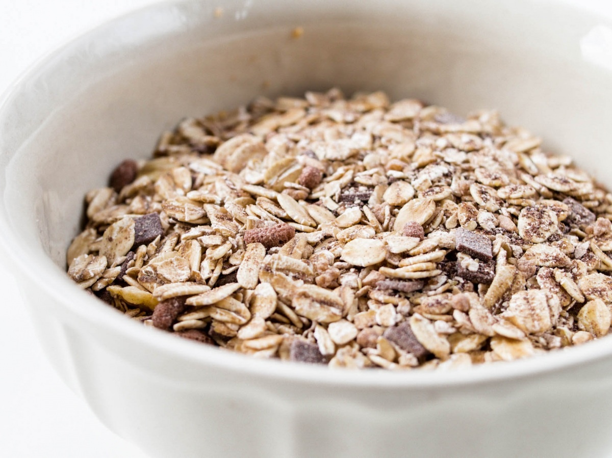 thuc pham het han van dung duoc anh 9