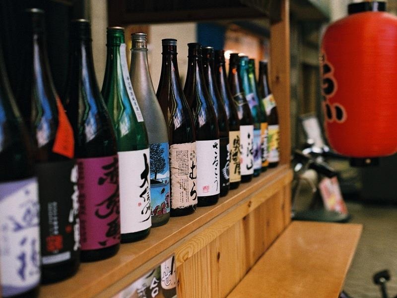 Ruou sake tru danh cua nguoi Nhat duoc nau nhu the nao? hinh anh