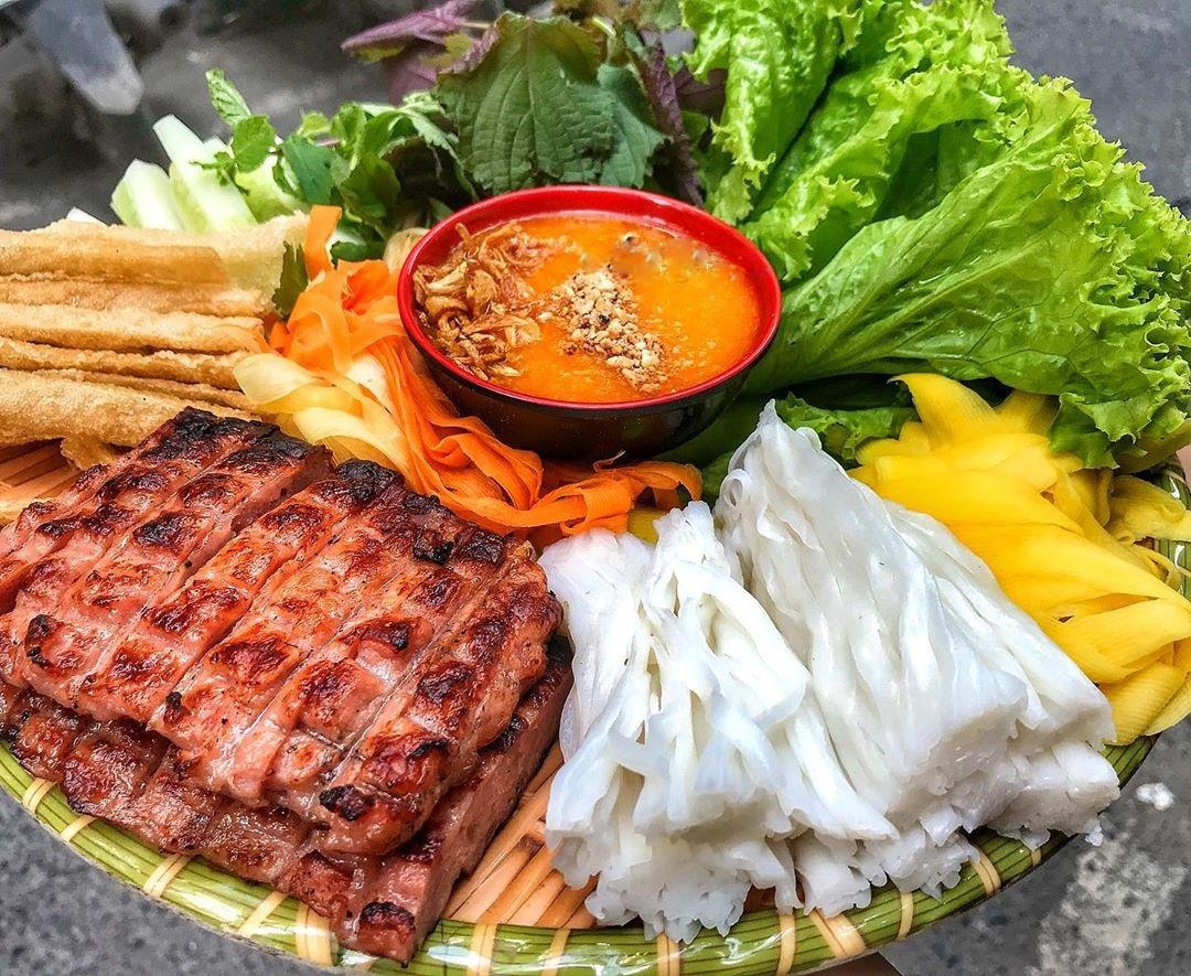 Trua he khong chan ngan voi nhung mon cuon khoai khau hinh anh