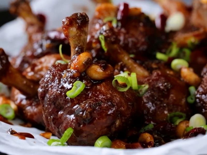 Toi nay an gi: Dui ga tam bot chien sot tuong den doi vi ngay mua hinh anh