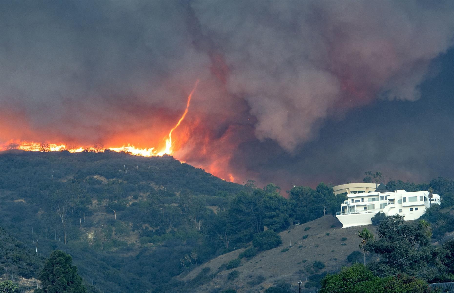 hien tuong tu nhien ngoan muc anh 8