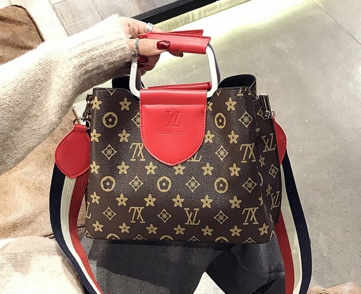 do vat bi cam xuat nhap canh anh 2