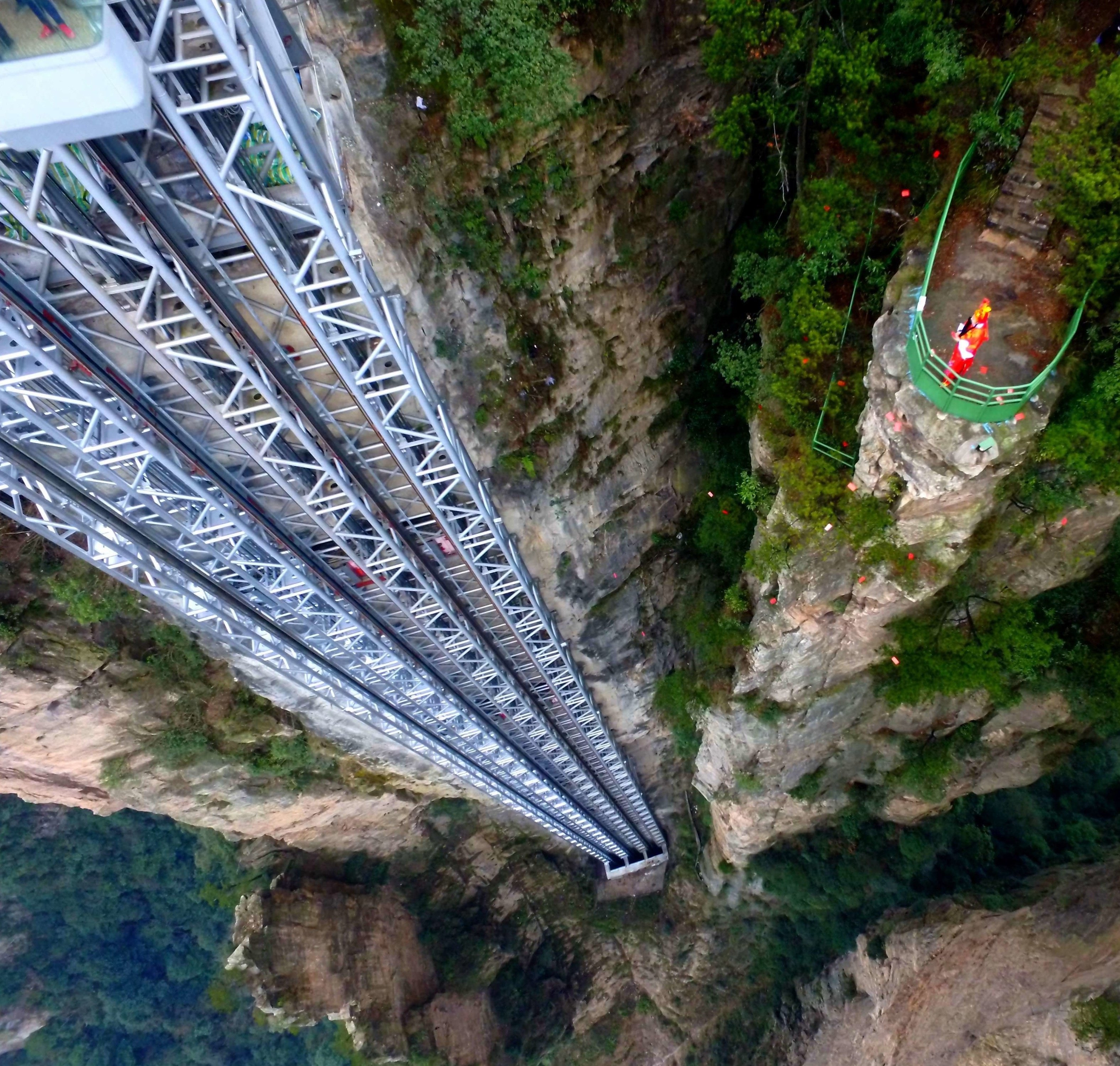 thang may ngoai troi cao nhat the gioi anh 10