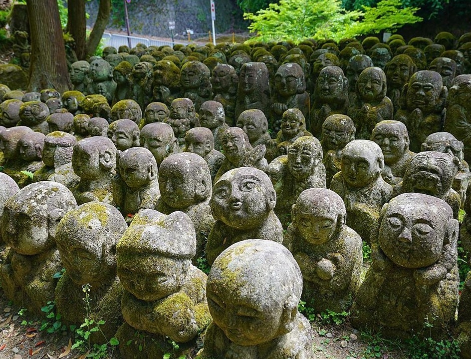 ngoi den co 1.200 tuong da anh 5