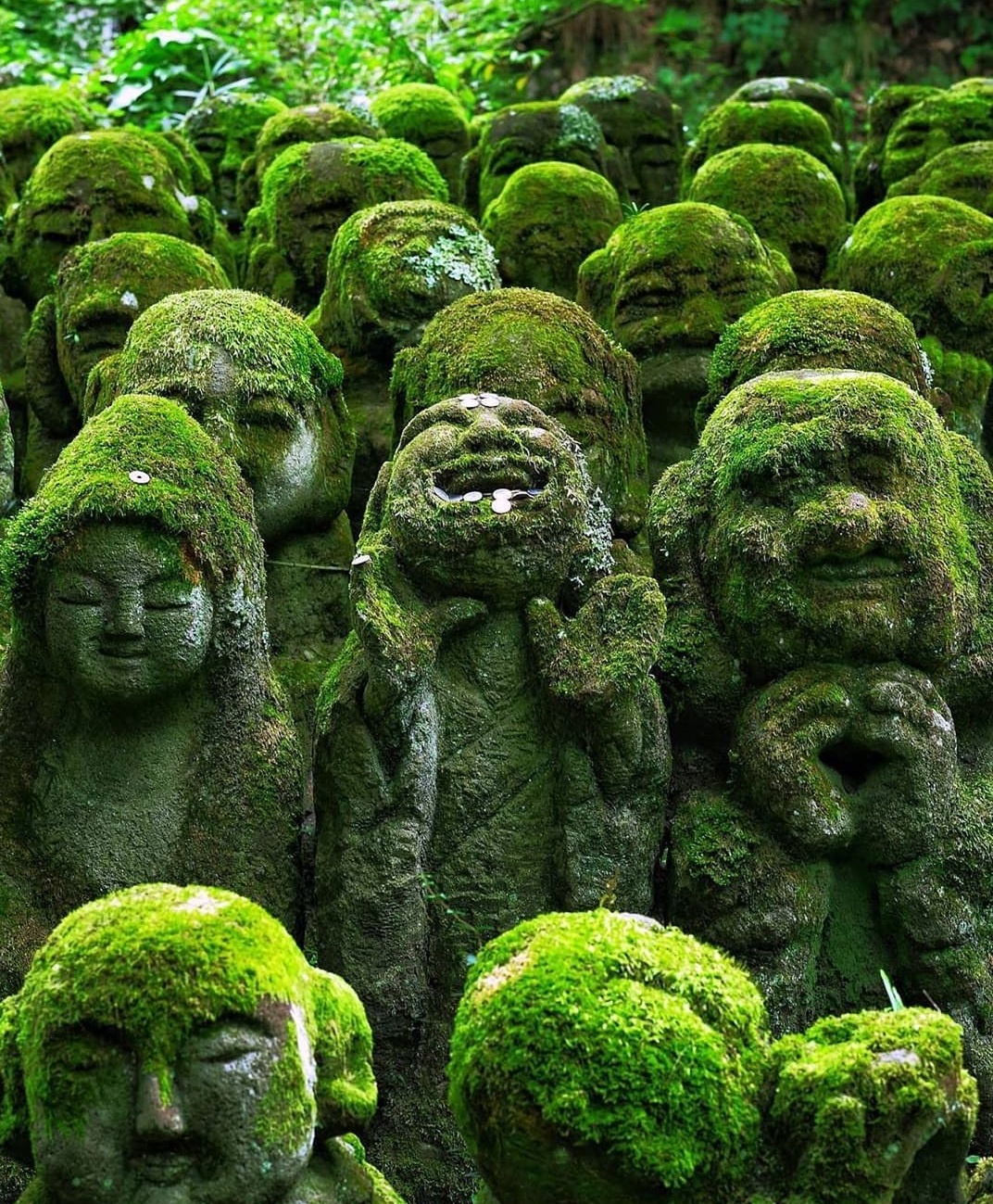 ngoi den co 1.200 tuong da anh 8