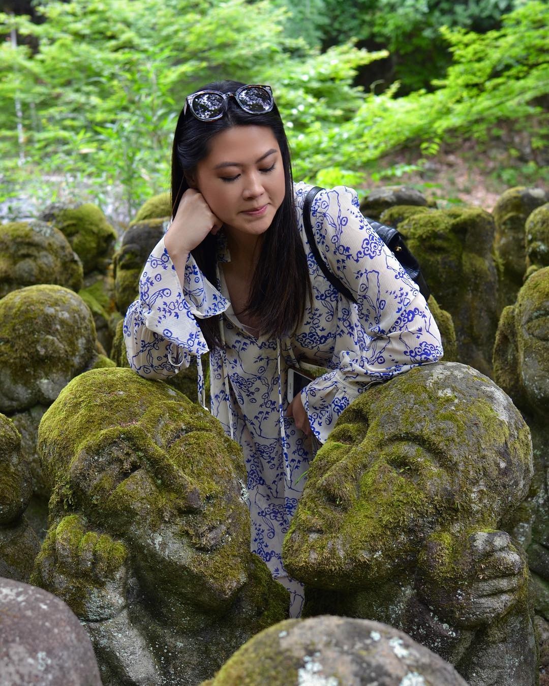 ngoi den co 1.200 tuong da anh 12