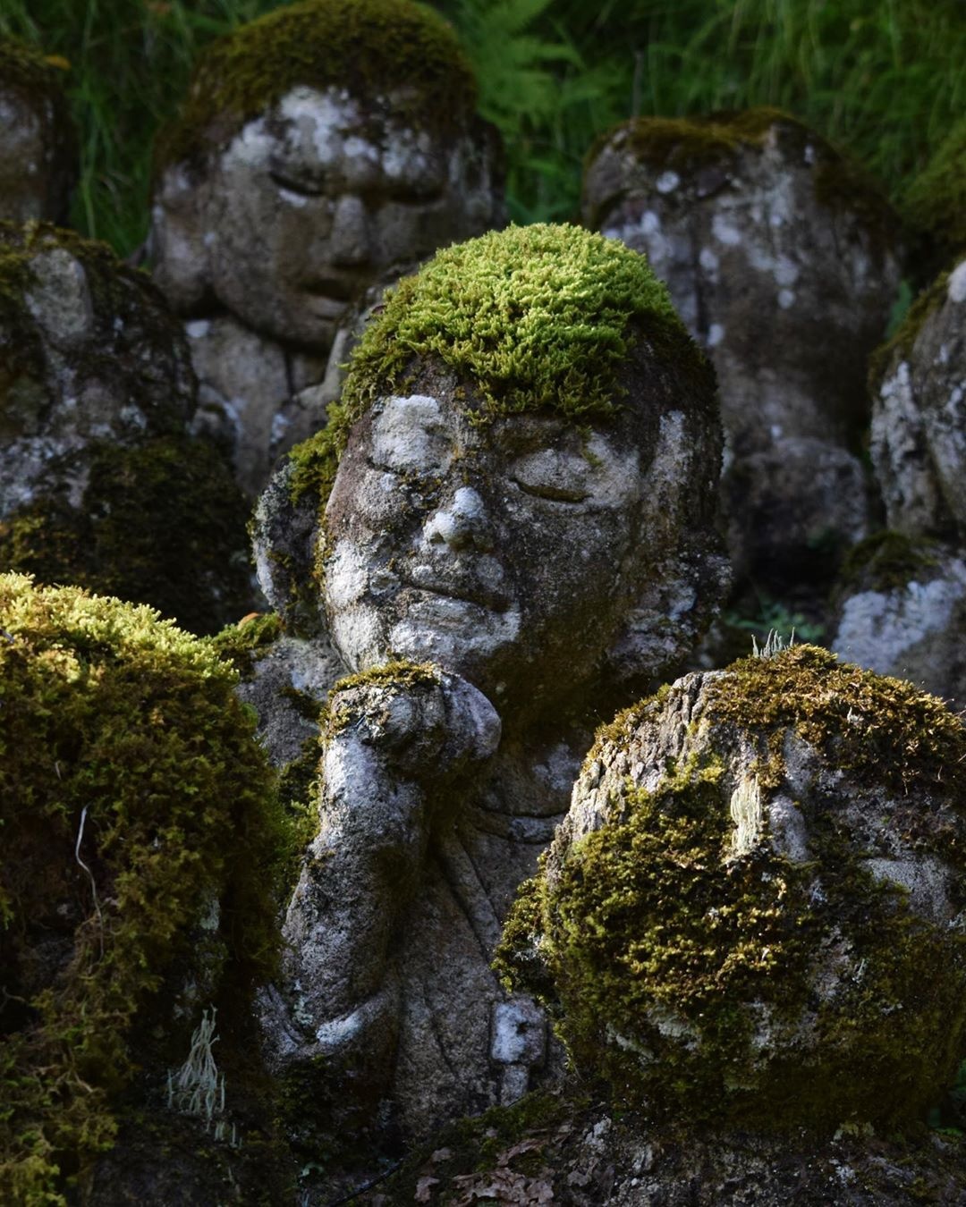 ngoi den co 1.200 tuong da anh 6