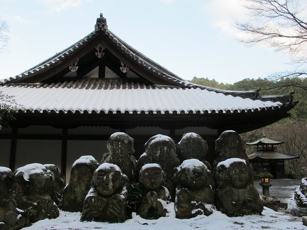 ngoi den co 1.200 tuong da anh 22