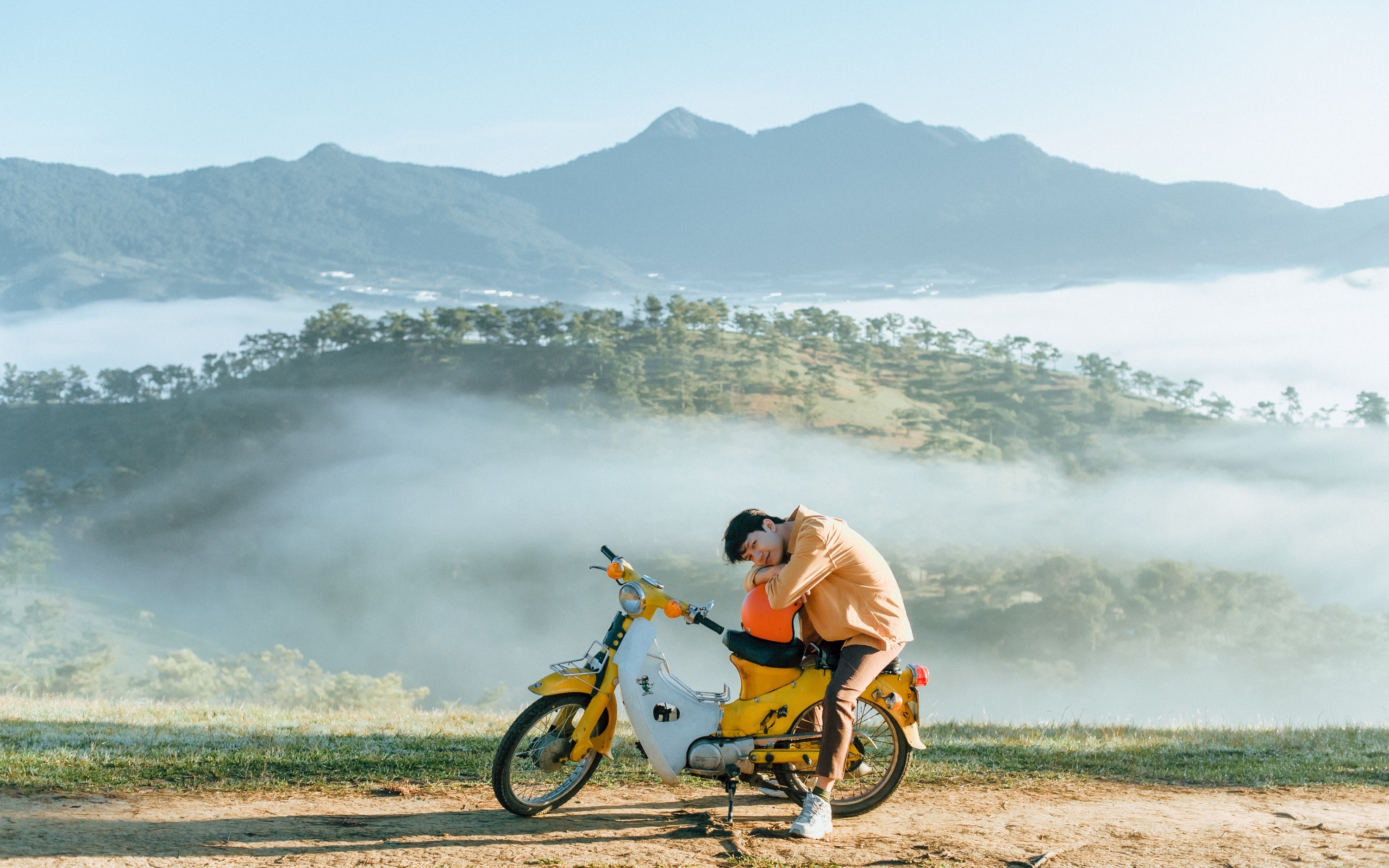 Ngam Da Lat vao thu chim trong bien suong mu hinh anh