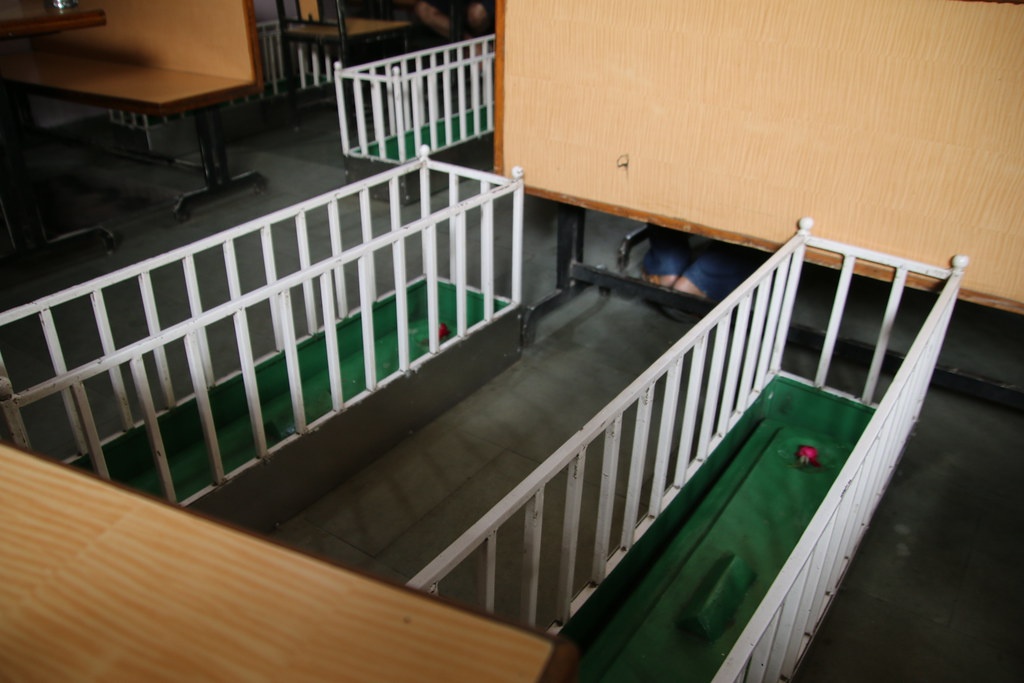 nha hang co 12 quan tai anh 9