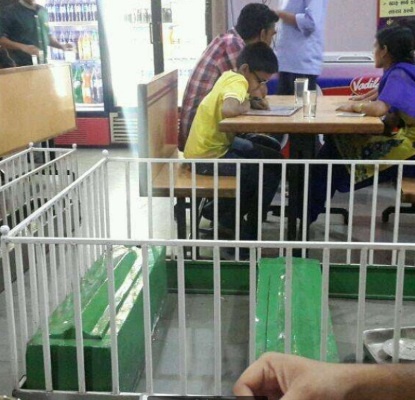 nha hang co 12 quan tai anh 3