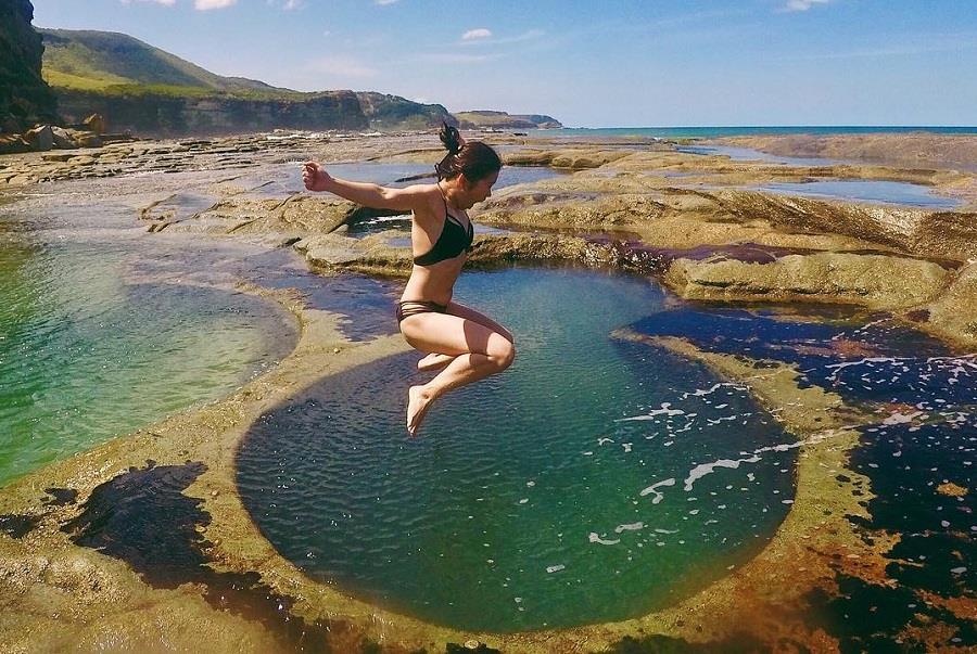 Lieu tam o ho boi so 8 tren ganh da, bat chap song nguy hiem hinh anh