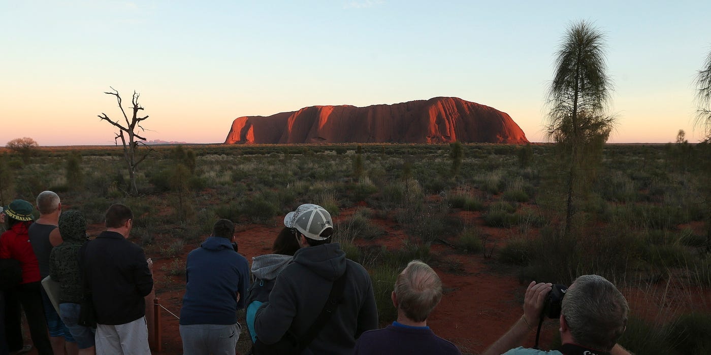 Uluru dong cua anh 1
