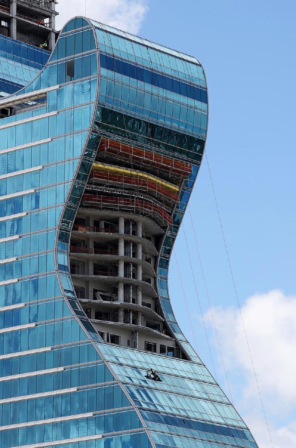 khach san hinh dan guitar anh 11