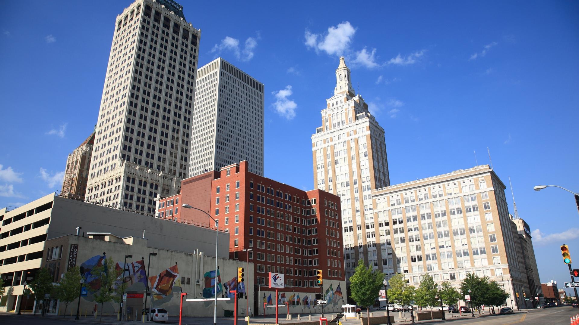 Thanh pho My tra tien cho nguoi den o anh 1