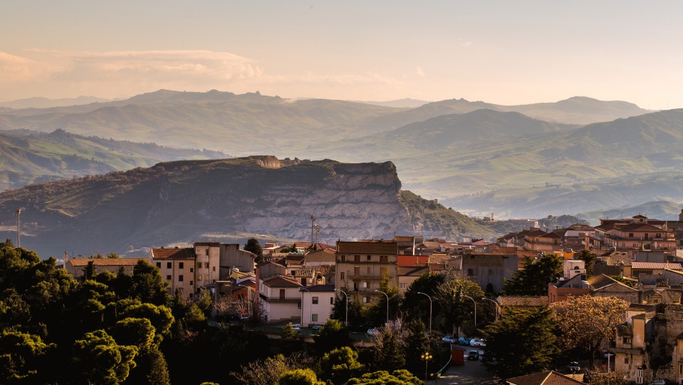 thi tran Italy tang nha mien phi anh 5