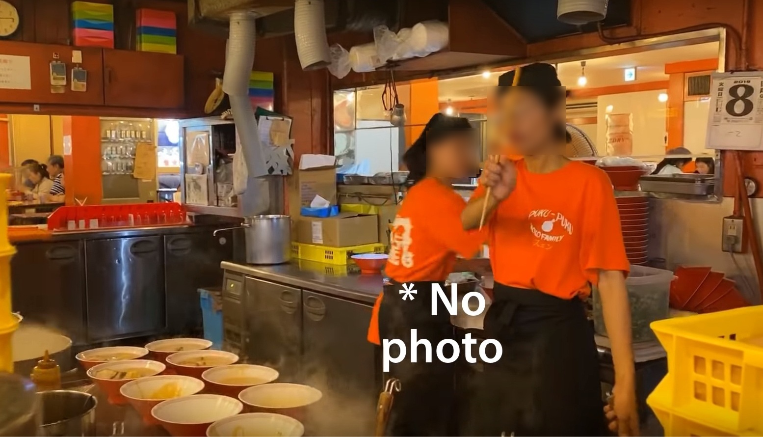 Khoa Pug gay tranh cai cong dong mang anh 2