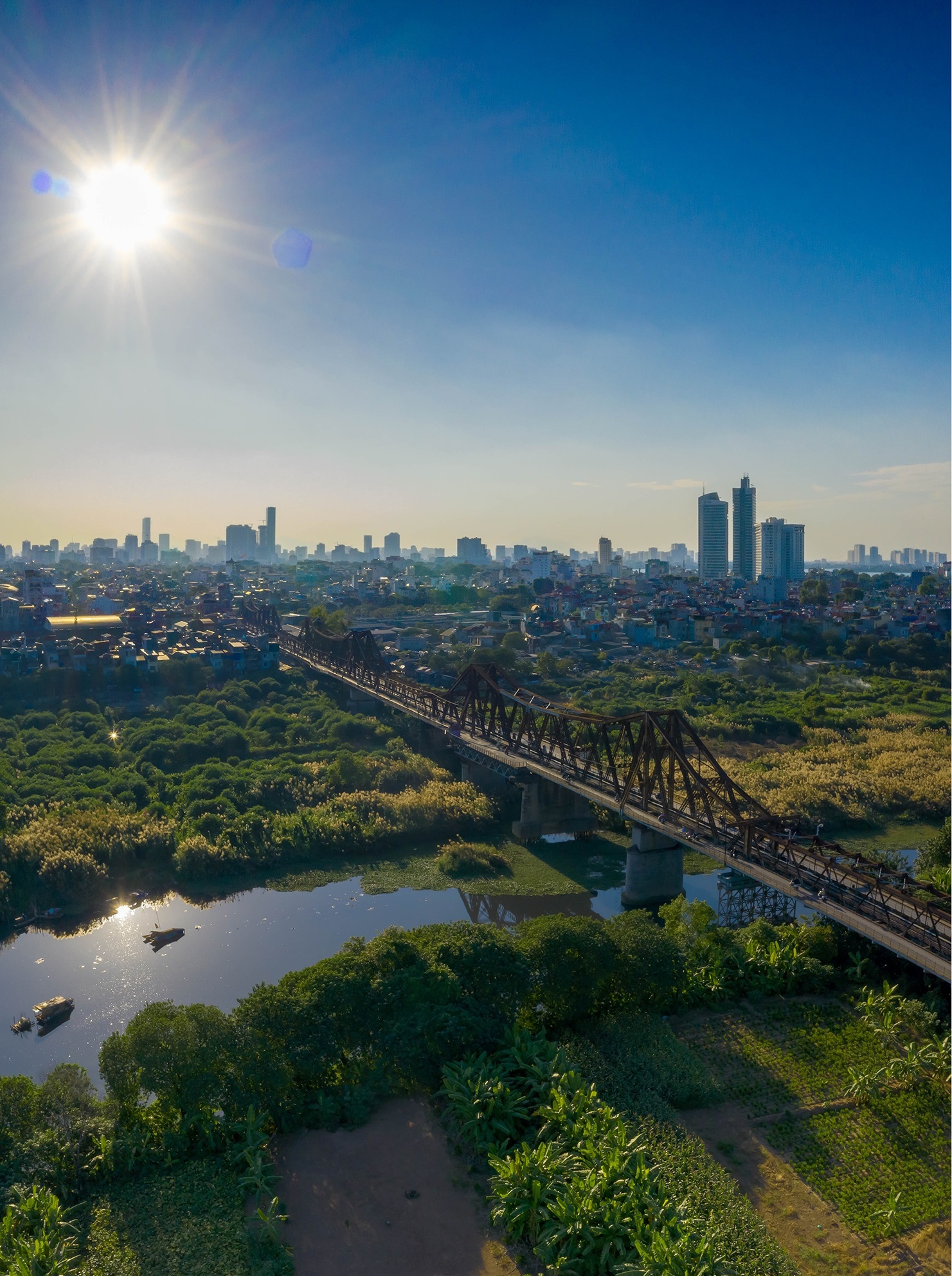 cầu Long Biên mùa cỏ lau ảnh 2 cau Long Bien mua co lau anh 2