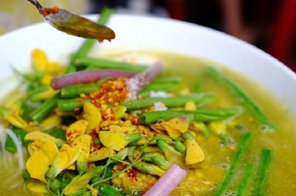 Bun ca noi danh suot nua the ky o TP.HCM hinh anh