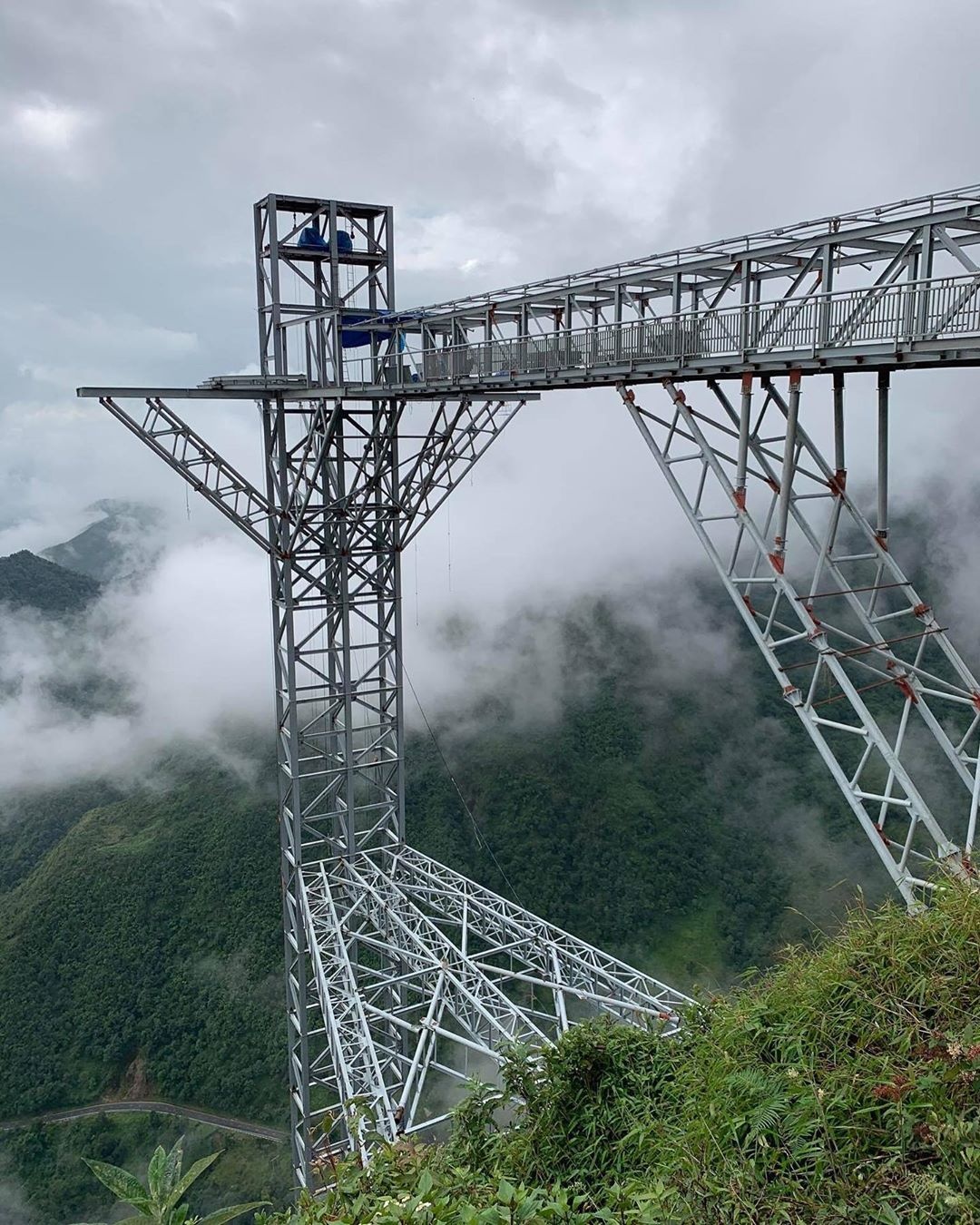 cầu kính Rồng Mây ảnh 2 cau kinh Rong May anh 2