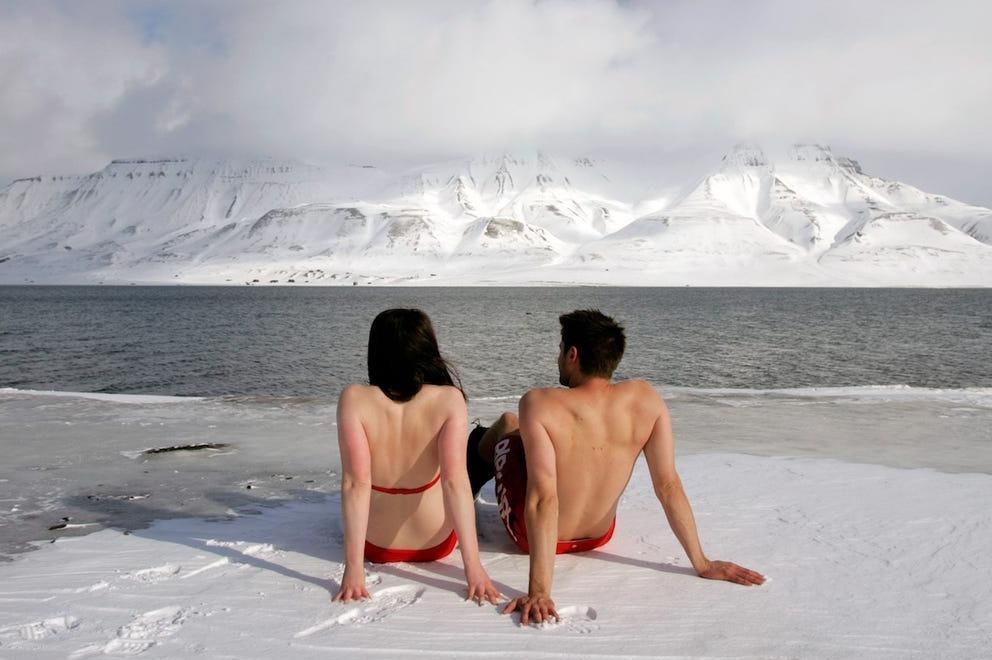 Thi tran cuc Bac chim trong man dem suot 4 thang moi nam hinh anh