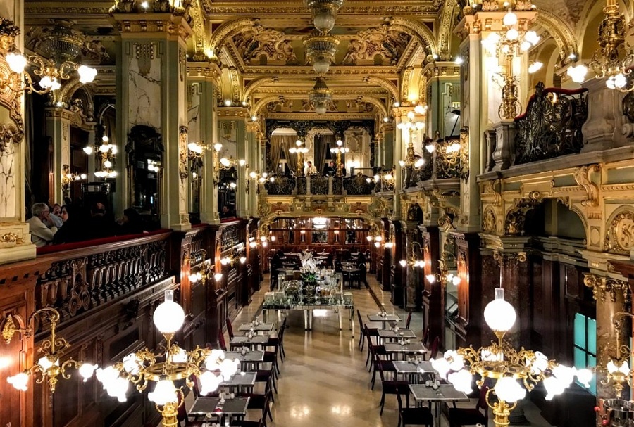 Quan ca phe dep nhat the gioi, phuc vu 1.500 khach moi ngay hinh anh