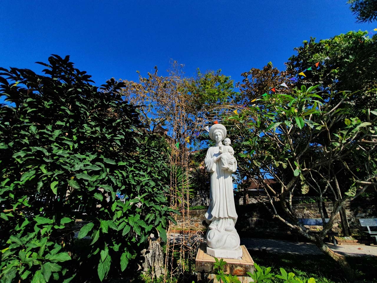 Nhà thờ lớn ở Huế ảnh 4 Nha tho lon o Hue anh 4