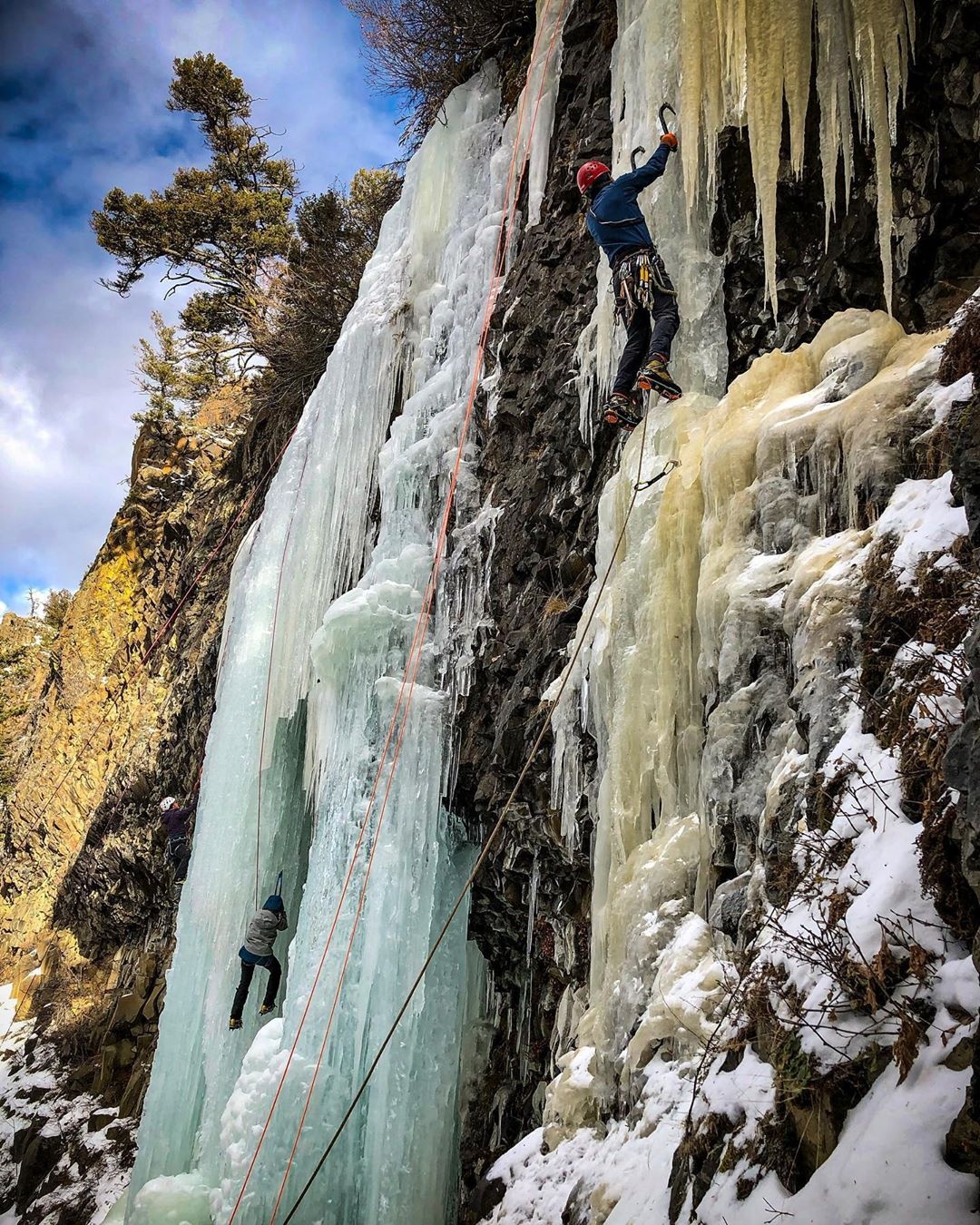 thac nuoc dong bang anh 9