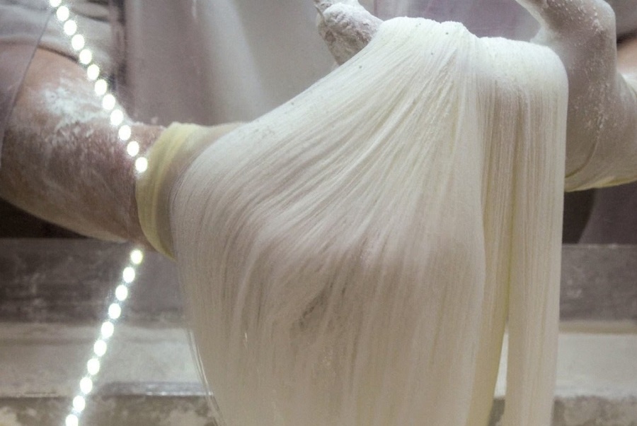 Cach lam keo rau rong nhu keo mi soi tren duong pho Han Quoc hinh anh