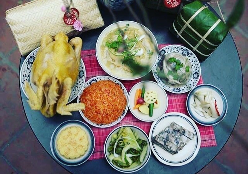 Dan mang khoe anh bua com cuoi nam dam chat truyen thong hinh anh