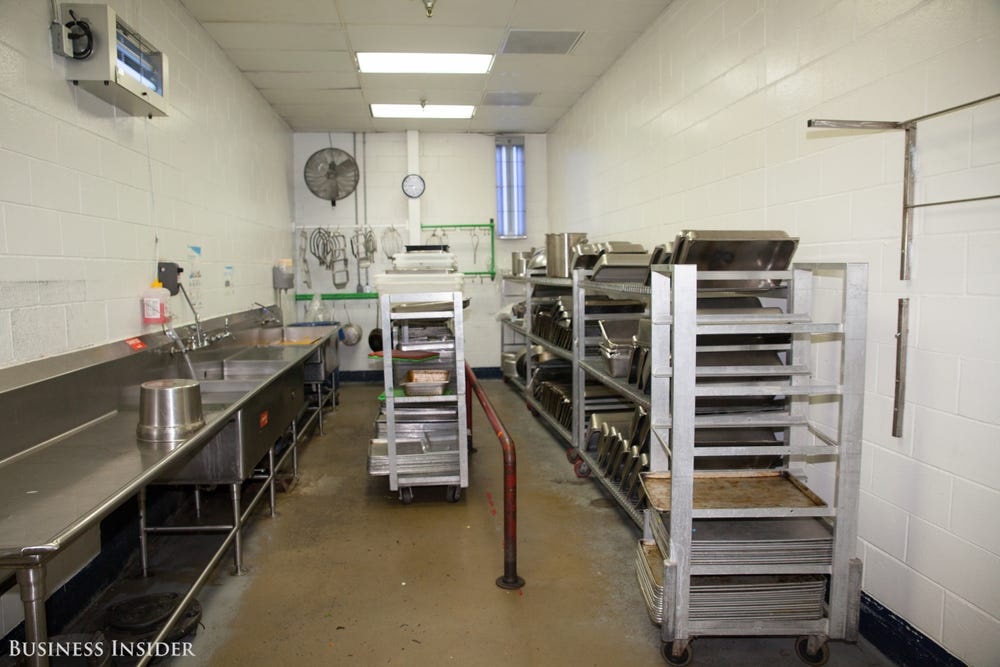 nhà bếp của hãng hàng không Mỹ ảnh 8 nha bep cua hang hang khong My anh 8