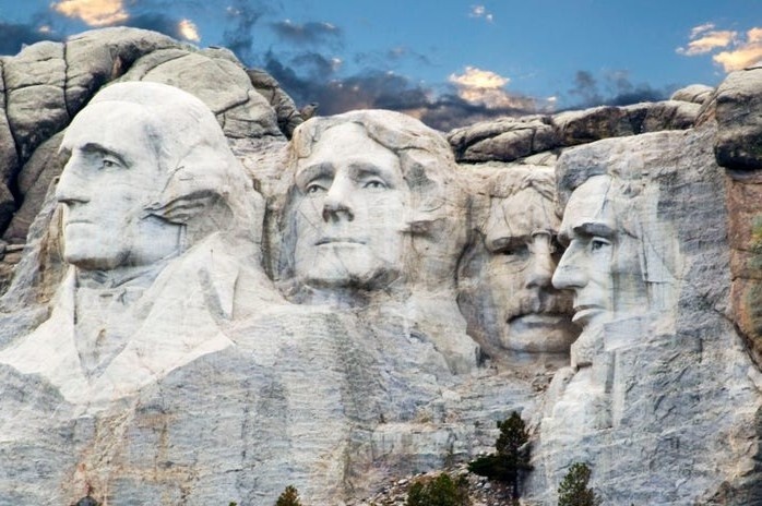 Cau chuyen phia sau 4 guong mat tong thong My o nui Rushmore hinh anh