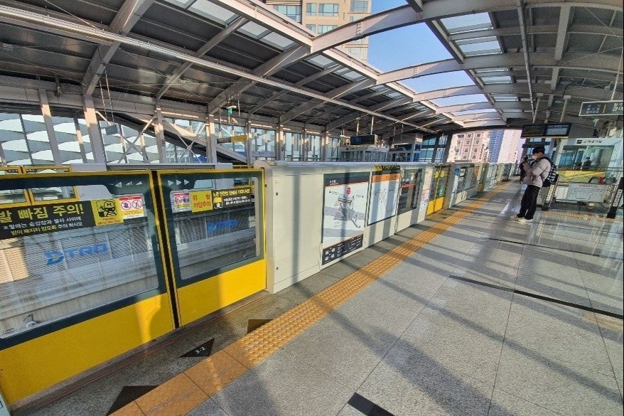 Thanh pho 2,5 trieu dan o Han Quoc vang lang giua dich cum corona hinh anh